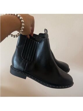 Treasure & Bond Black Ankle Boots with Studded Sole size 5